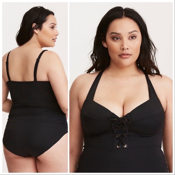 Torrid Black Lace Front One Piece, 5X. - Picture 3 of 7